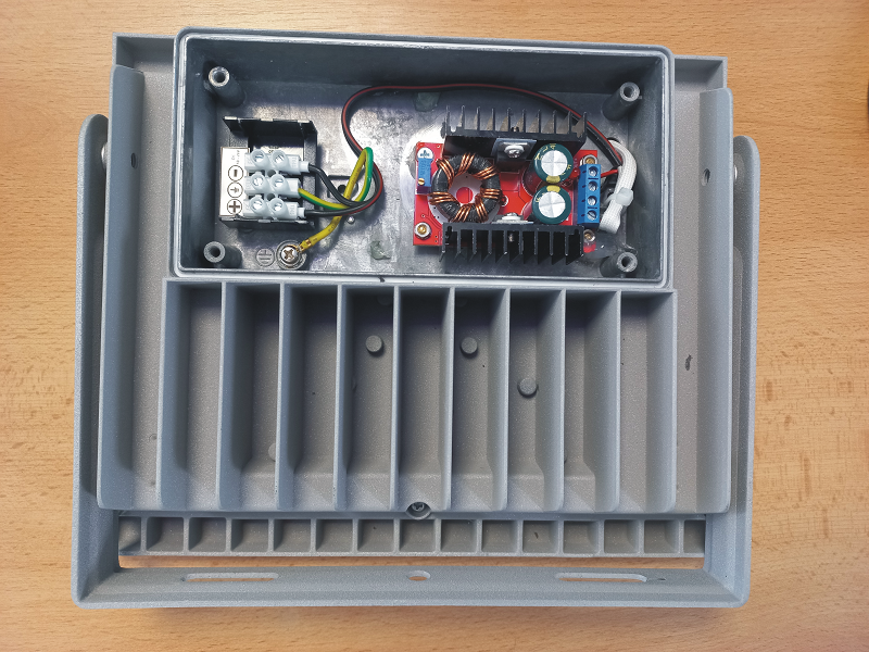 LED REFLEKTOR 30W, 10 - 26V DC 