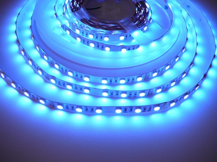 LED PÁSEK 24V, 19,2W, RGBWW 4v1 INTERIÉR
