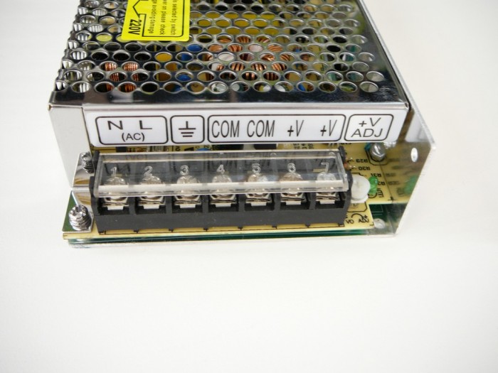 SPÍNANÝ ZDROJ 24V/150W