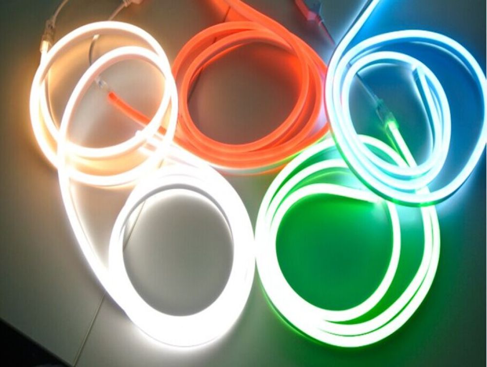 LED NEON PÁSEK 230V 9 W, VODĚODOLNÝ