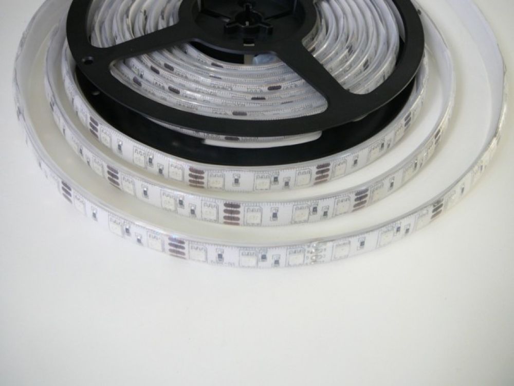 LED PÁSEK 12V, 14,4W, RGB VODĚODOLNÝ, IP68 DO BAZÉNŮ