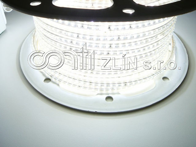 LED PÁSEK 230V 7W, VODĚODOLNÝ