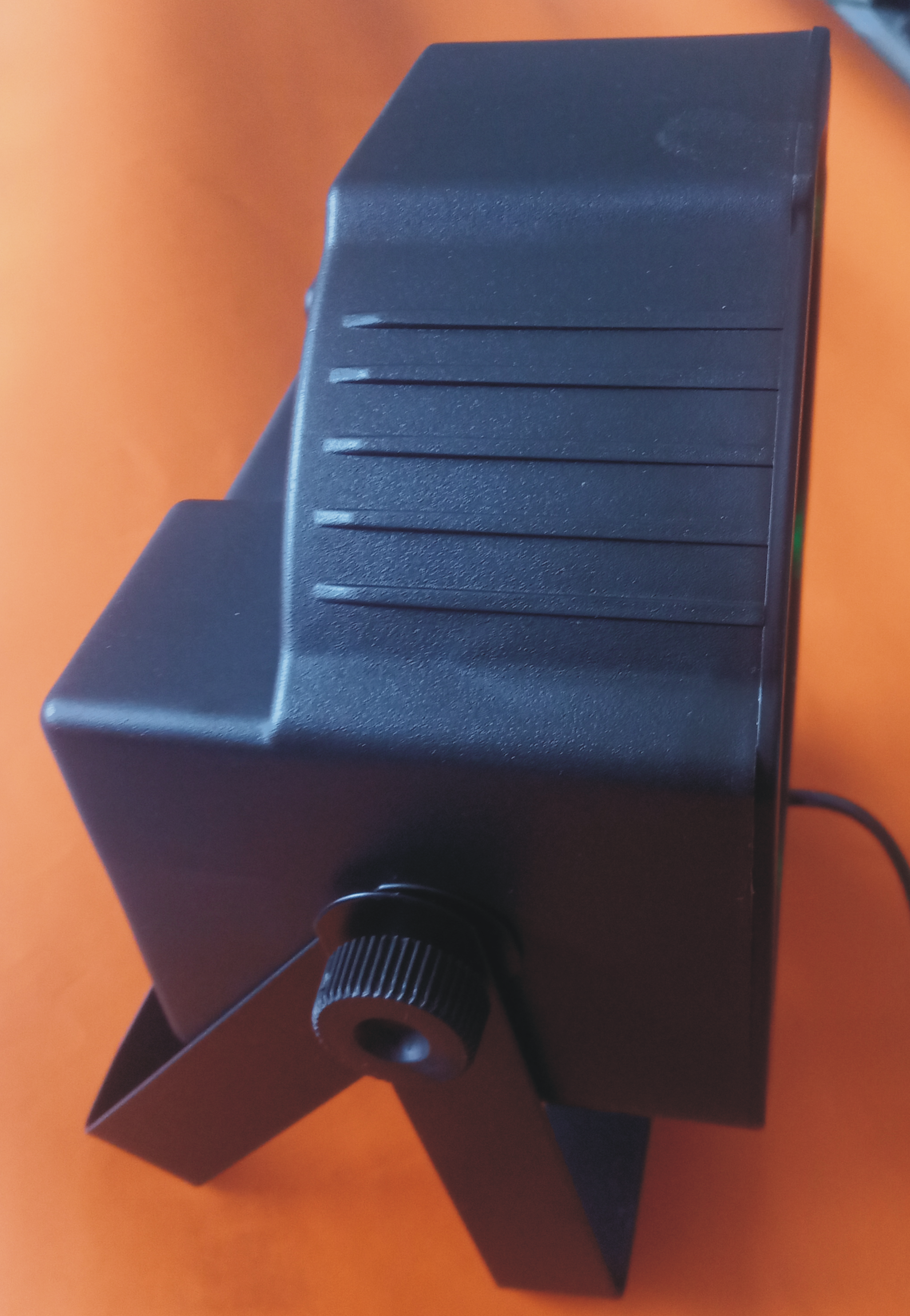 LED bodový reflektor RGB