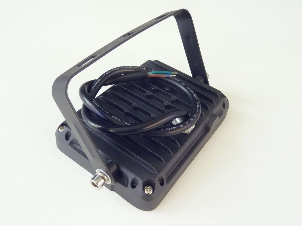 LED REFLEKTOR 15W