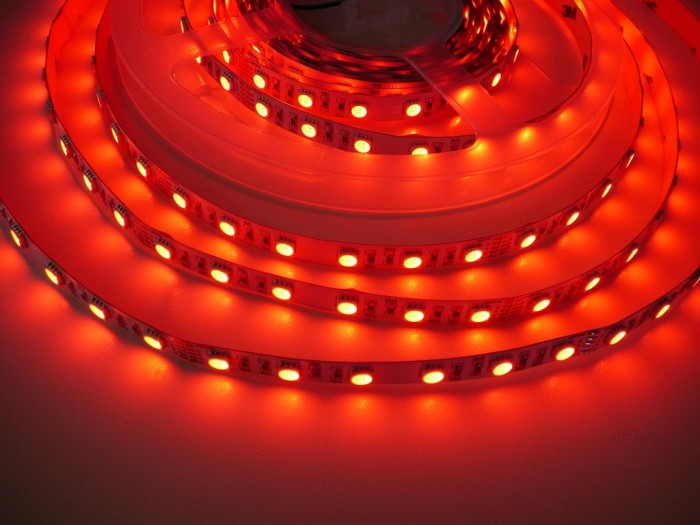 LED PÁSEK 24V, 19,2W, RGBCW 4v1 INTERIÉR